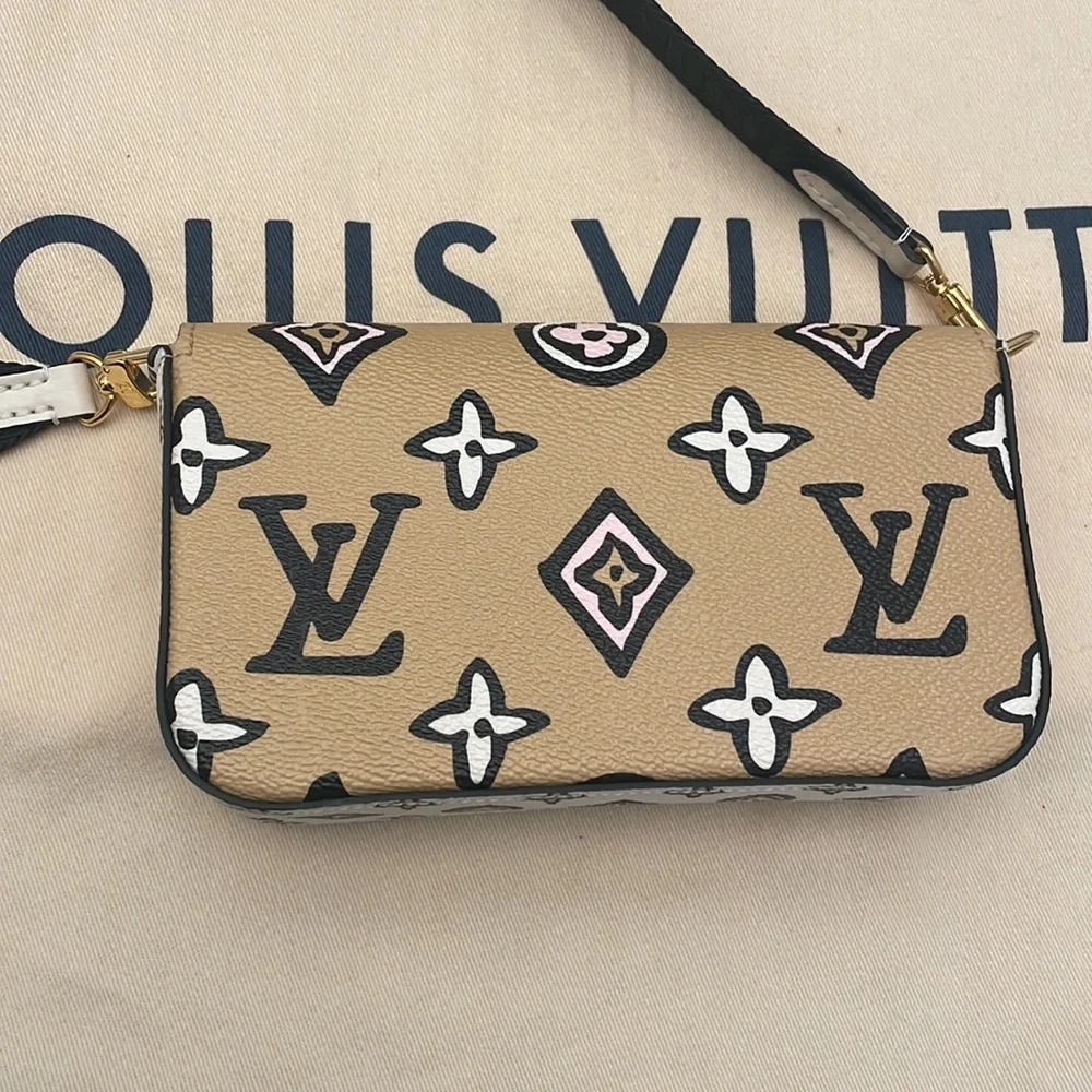 Louis Vuitton wild at heart strap and go - Picture 4 of 7